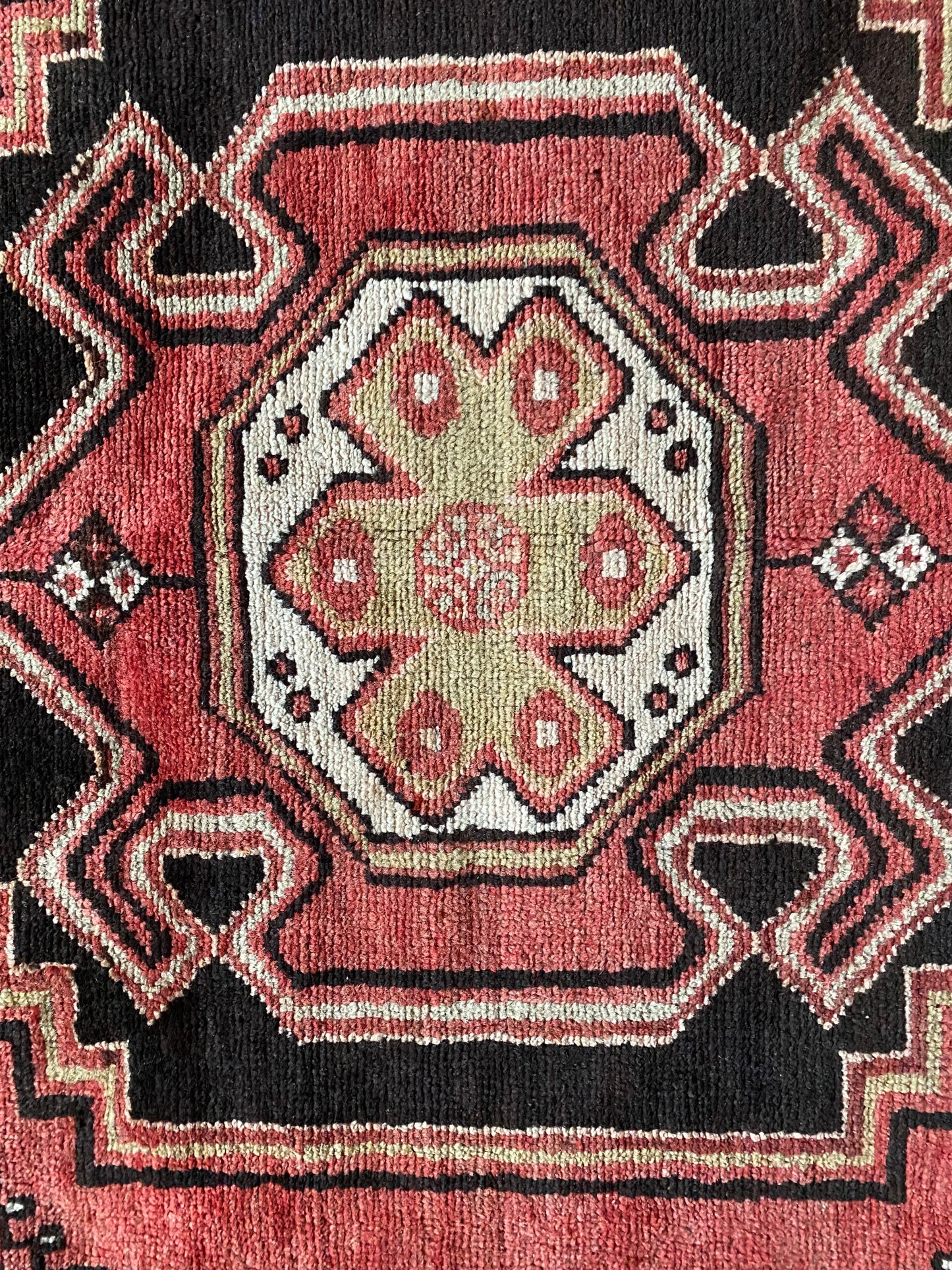 Arlington ~ 4’11” x 6’4”