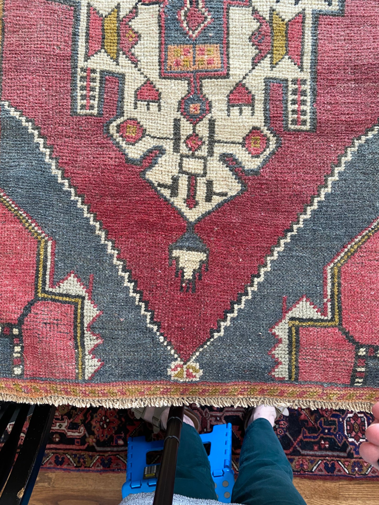 G ~ 3’10” x 1’6”