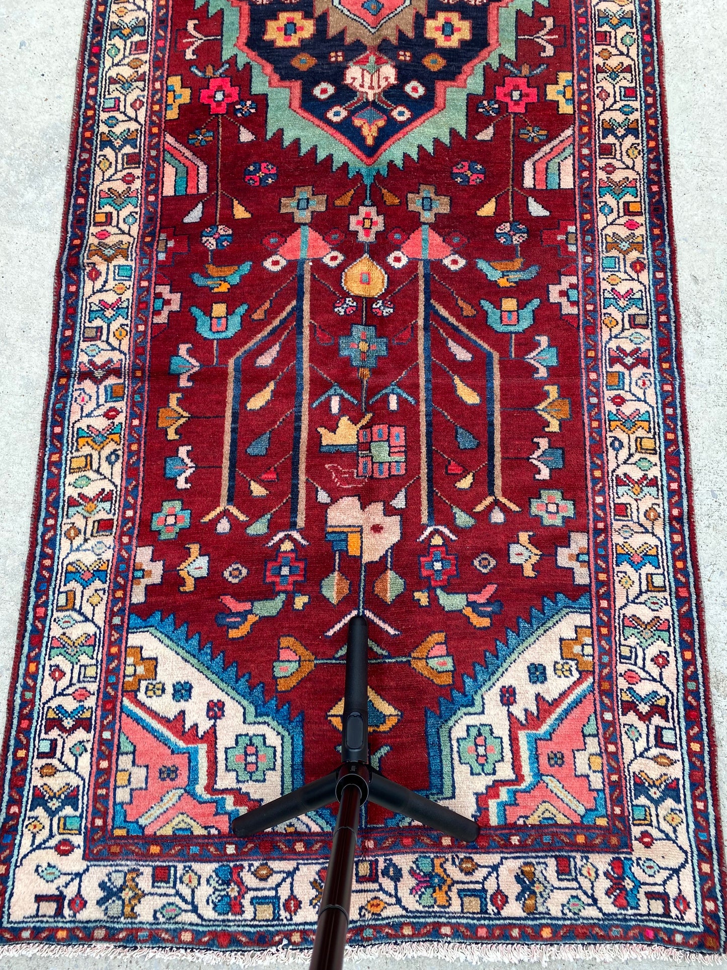 Alvin ~ 3’6” x 11’7”