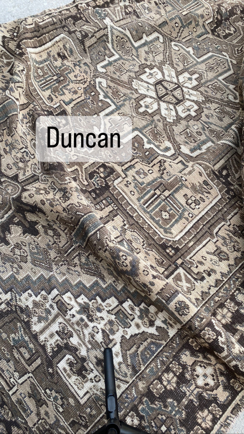 Duncan ~ 8’2” x 11’2”